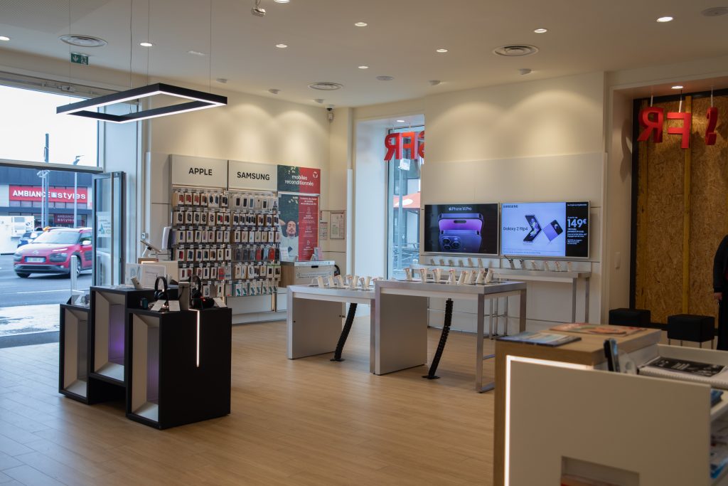 Visuel Intérieur Boutique Sfr 1