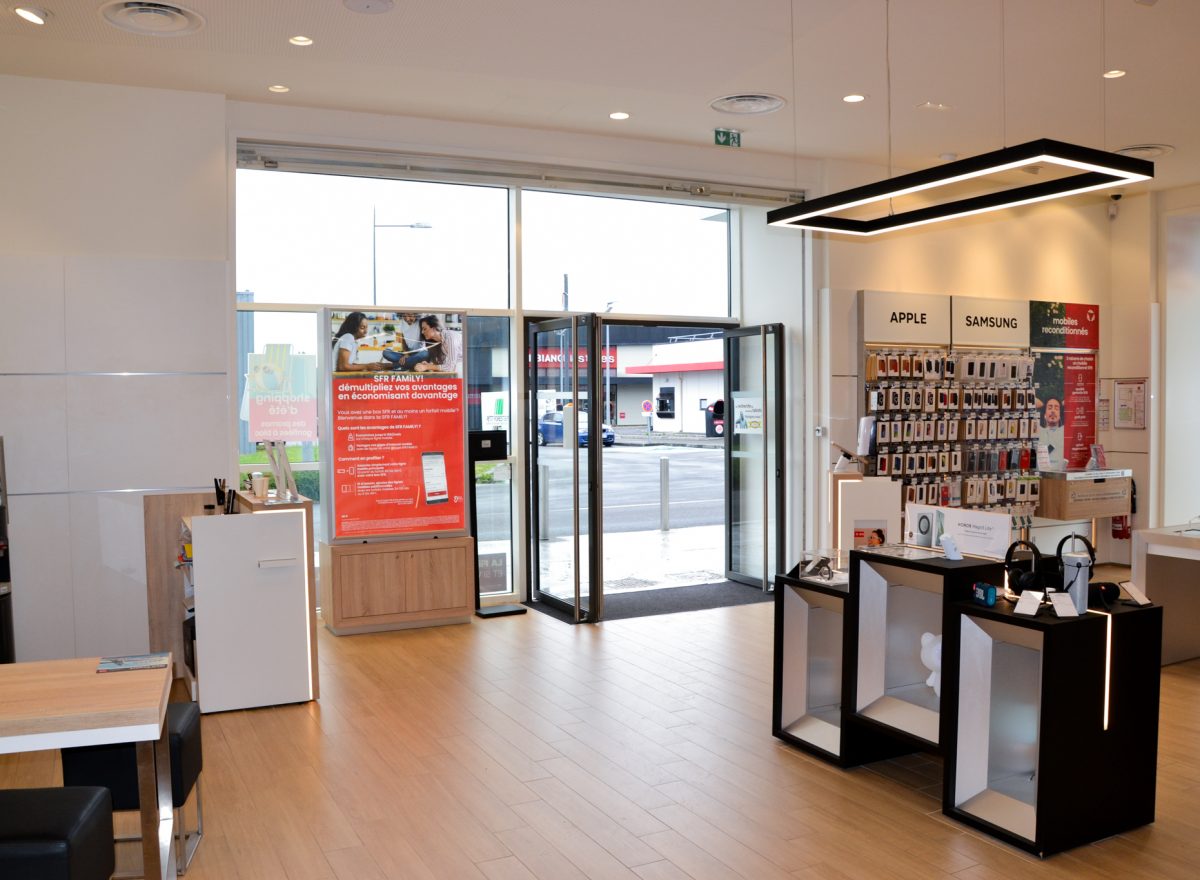 Visuel Intérieur Boutique Sfr 2